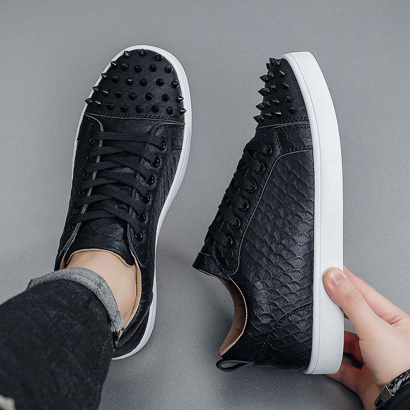 Sepatu Board Pria Model Rivet  - Men Shoes Dior ulasan dan harga