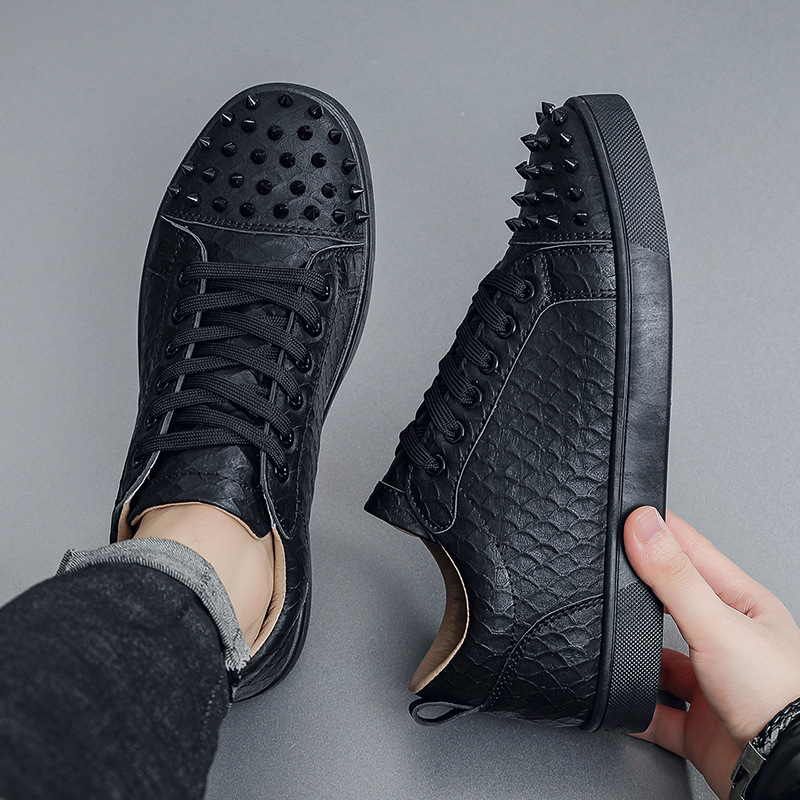 Sepatu Board Pria Model Rivet  - Men Shoes Dior ulasan dan harga