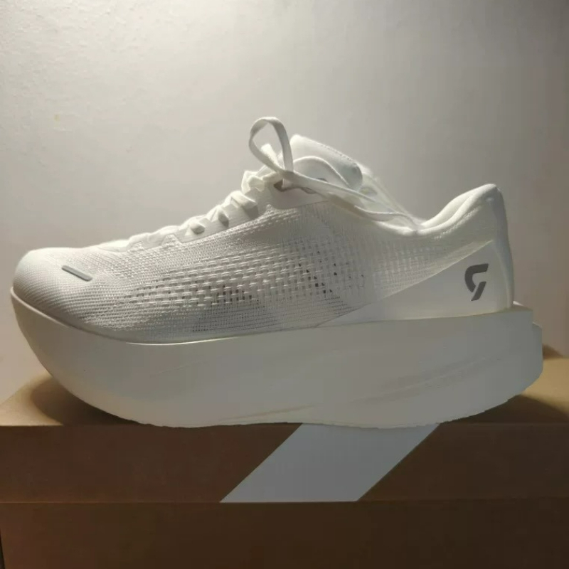 Sepatu Latihan DYNAFISH Untuk  - Men'S Shoes Vs Women'S Size ulasan dan harga