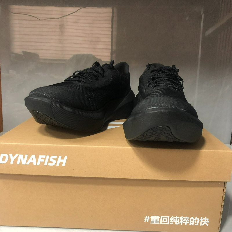 Sepatu Lari Profesional untuk  - Men'S Shoes Vs Women'S Size ulasan dan harga